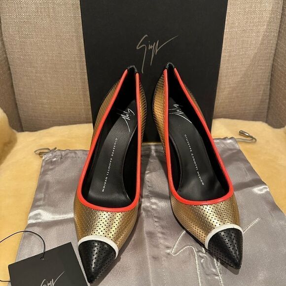 Giuseppe Zanotti scarppa leather pumps size EU 36( US6) and EU 36,5( US 6,5) new - Picture 3 of 14